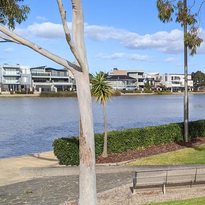 Caroline Springs