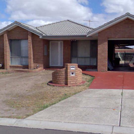 House in Delahey