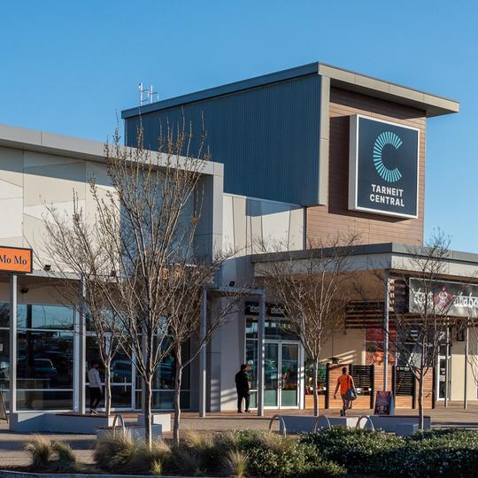 Tarneit hopping Centre